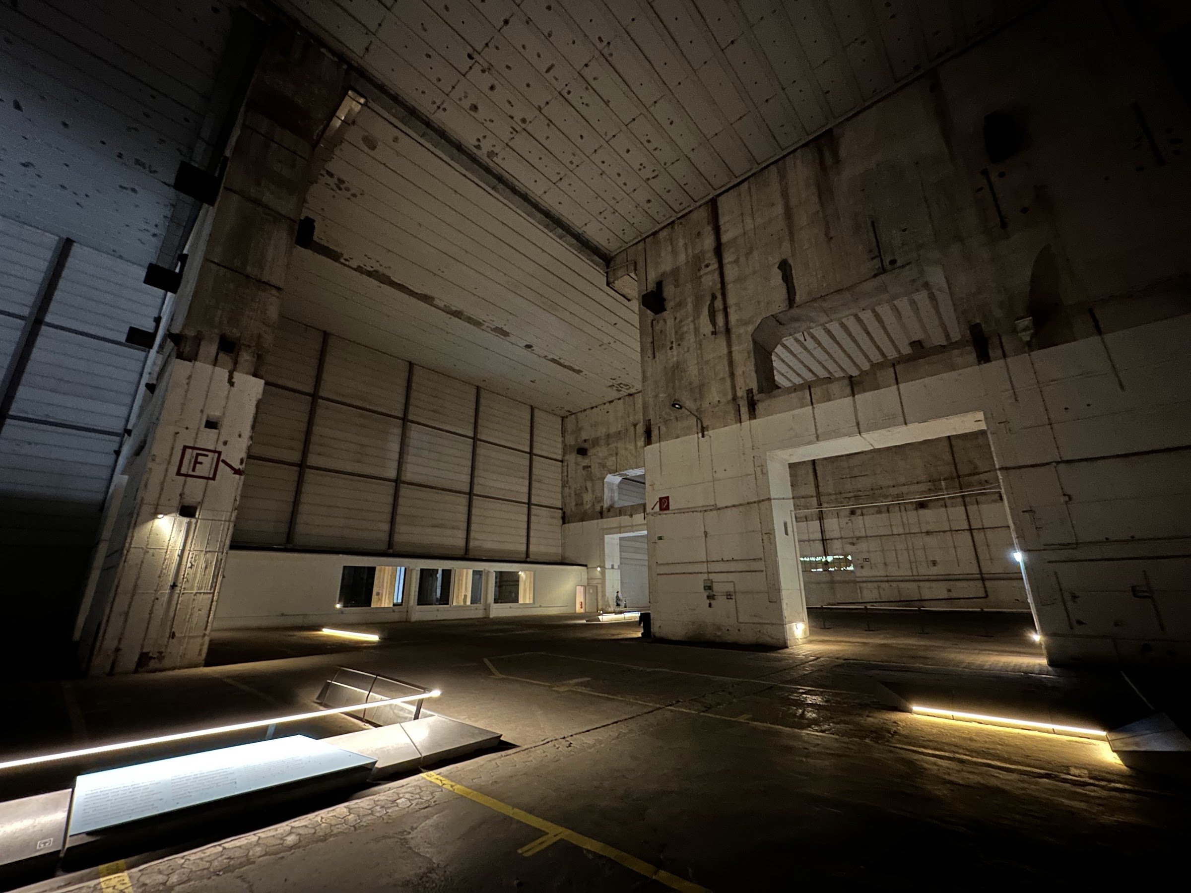 Denkort Bunker Valentin (Valentin submarine pens)